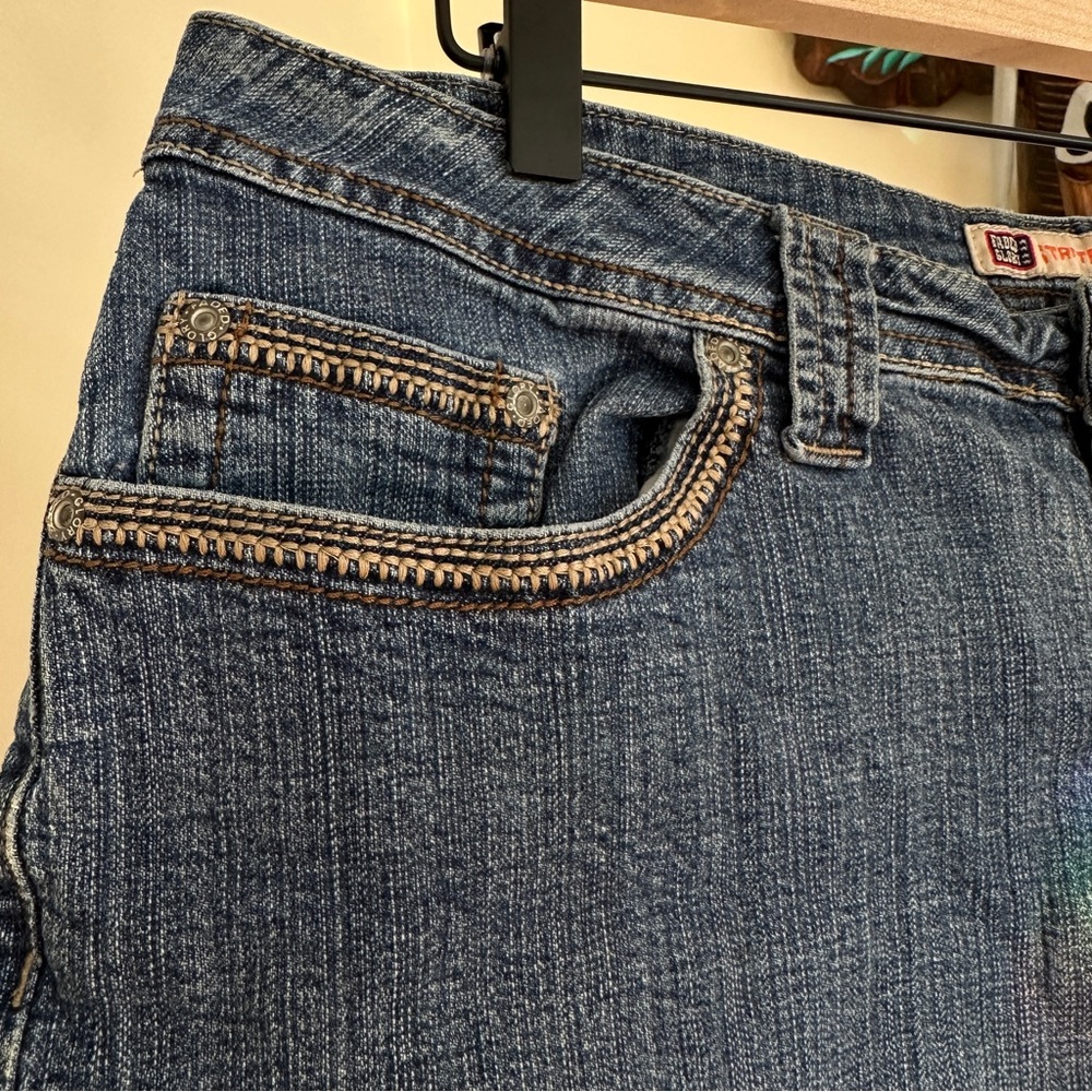 Faded Glory Embroidered Denim Shorts - Picture 4 of 4